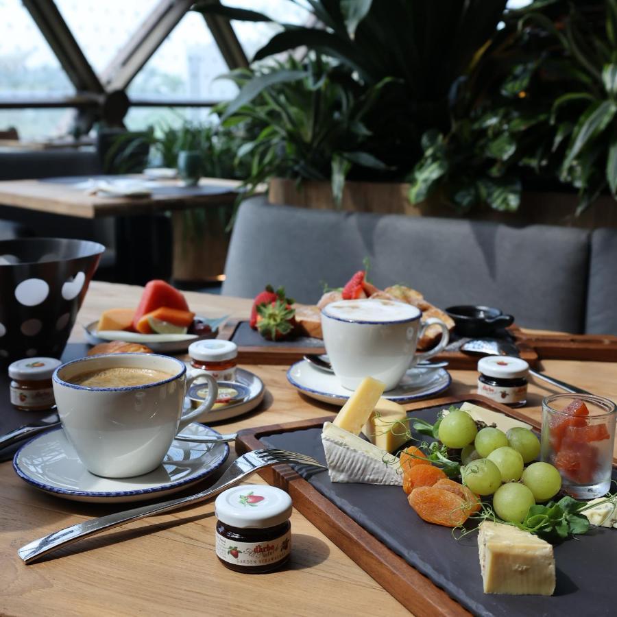 拉古娜都喜天丽酒店 新加坡 外观 照片 A typical breakfast at the hotel
