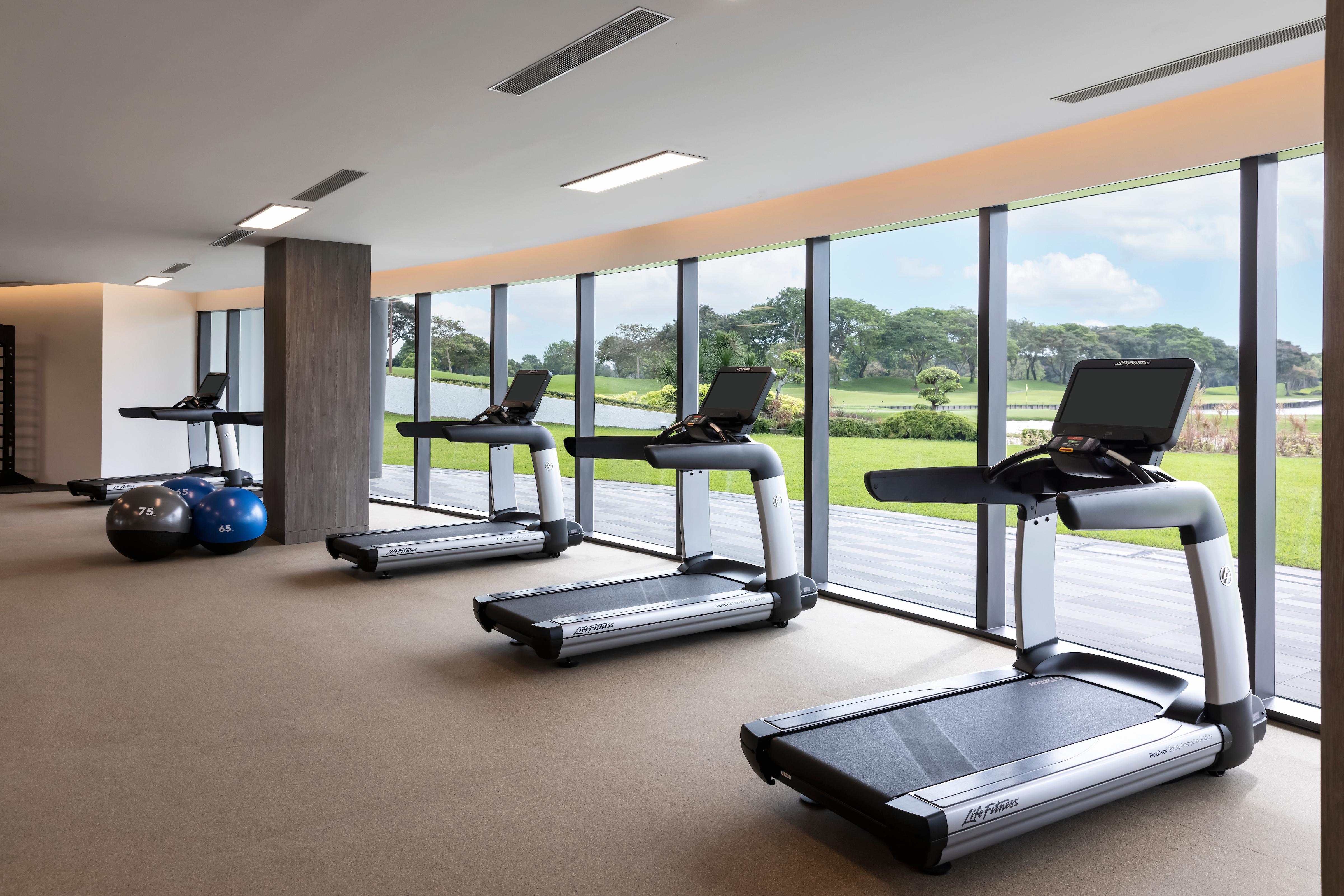 拉古娜都喜天丽酒店 新加坡 外观 照片 A gym at the hotel